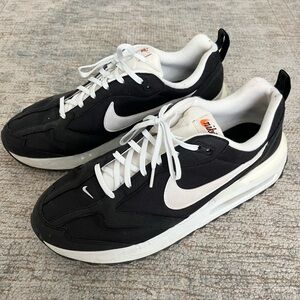 Nike Black and White Athletic Shoes